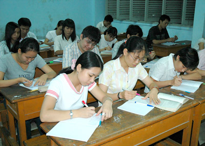 Tiếp tục nâng cao chất lượng giáo dục thường xuyên